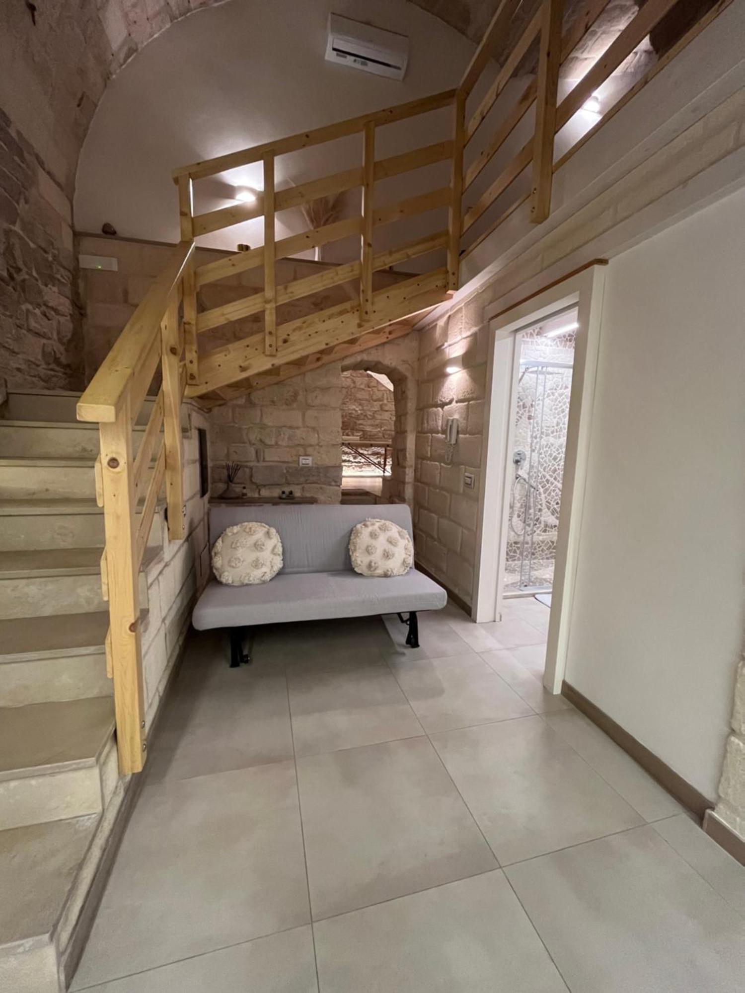 Epoca Suite House Trani Exterior foto