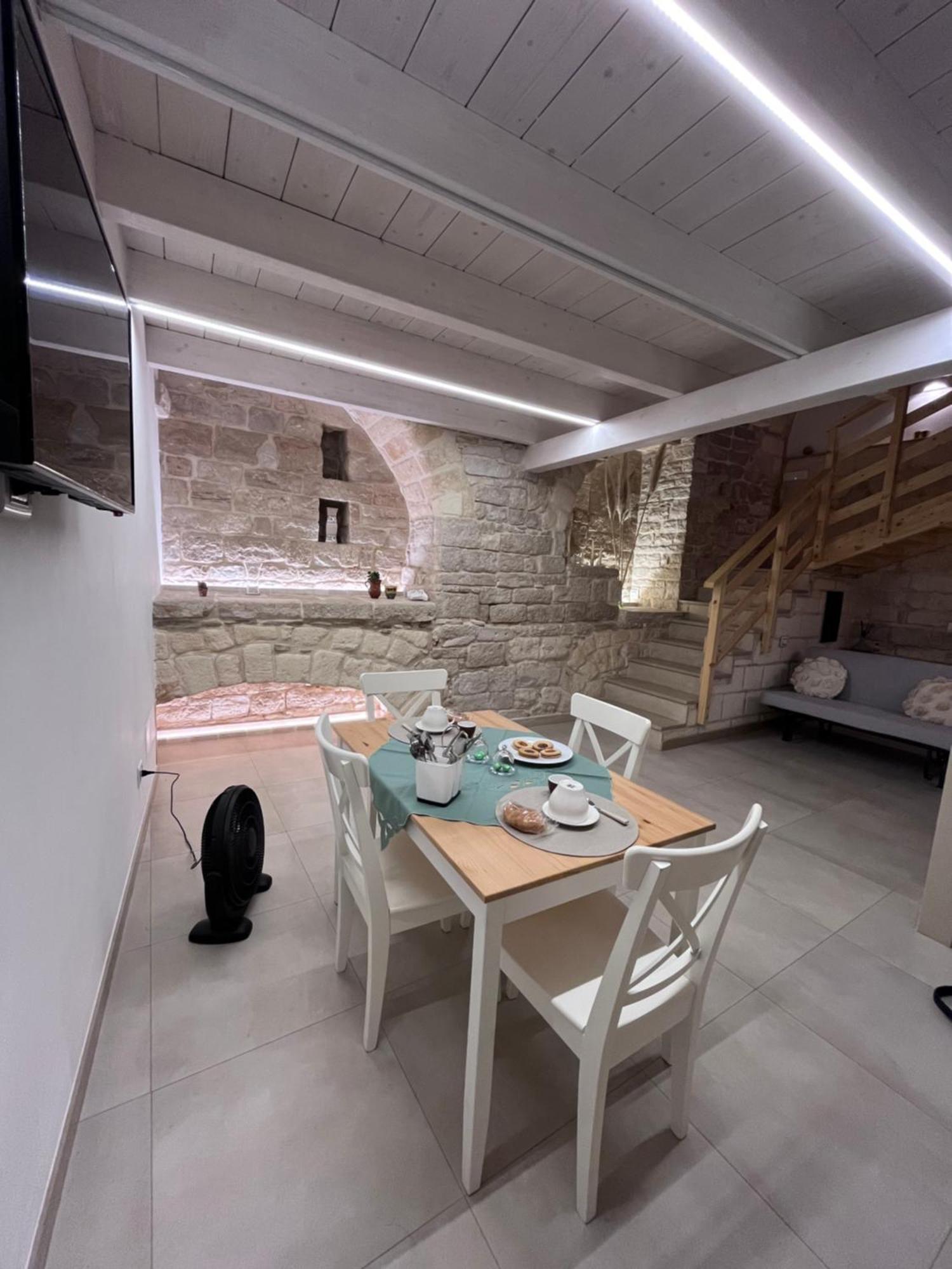 Epoca Suite House Trani Exterior foto